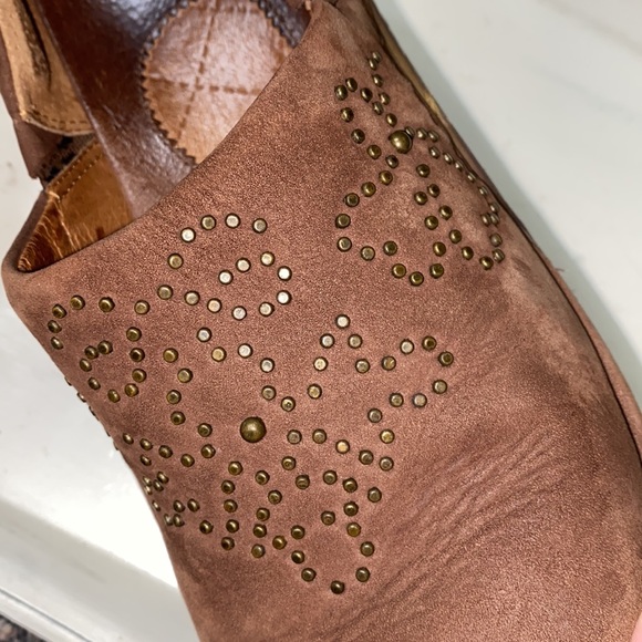 Ariat Clogs - Picture 3 of 15